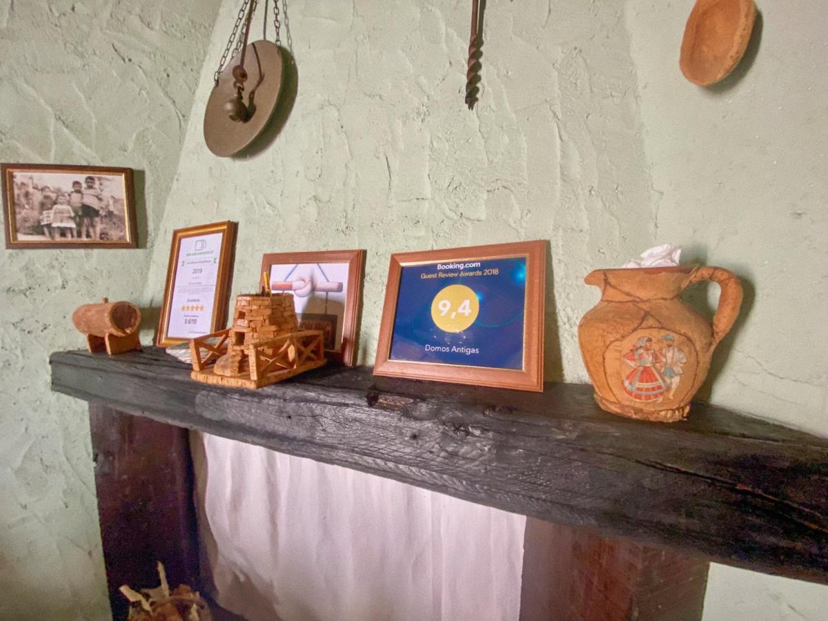 Bed and Breakfast Domos Antigas Bottidda Zewnętrze zdjęcie